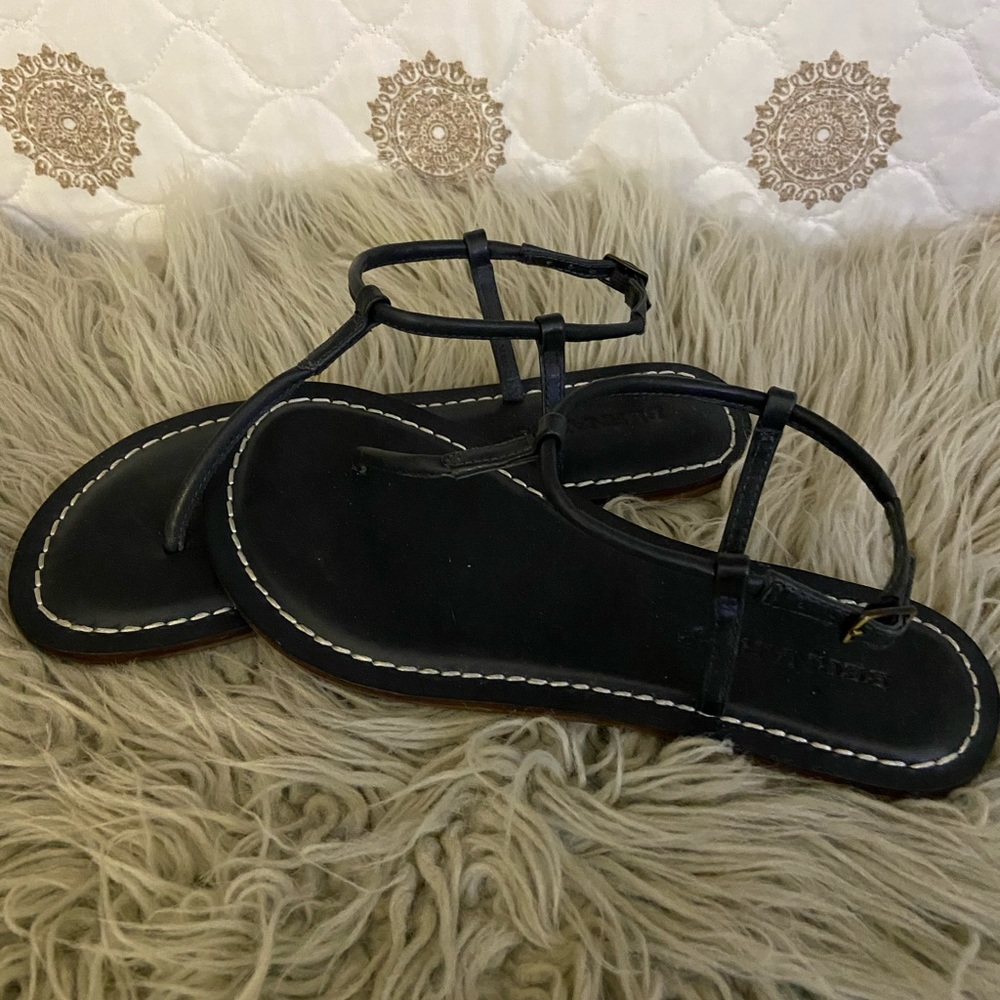 Navy Bernardo T-strap Leather Sandals 6 1/2 M